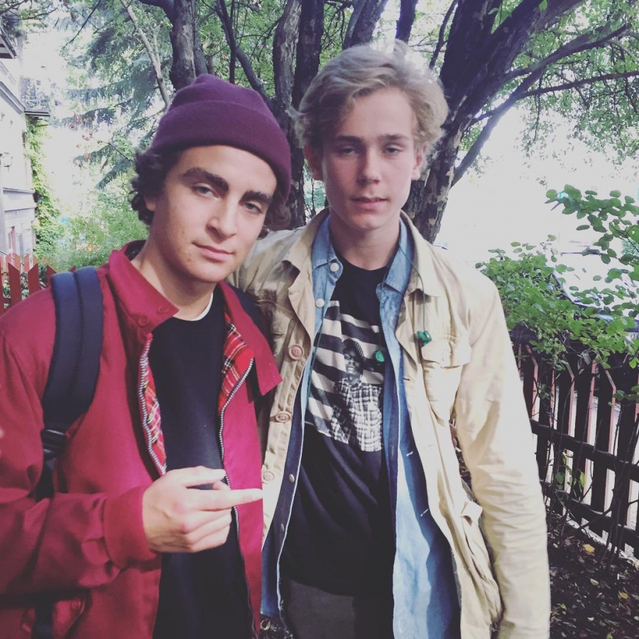 "Dois tipos cansados" - 180915
@evanmohn2
Palavras-chave: SKAM;SKAM Instagram Posts;Instagram;Isak;Jonas;Season 1